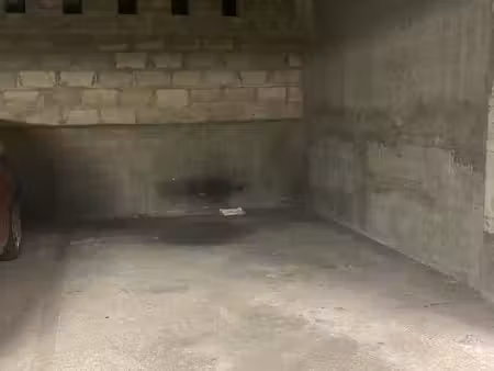location parking montreuil 93100
