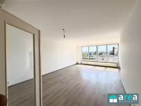 appartement te huur in borgerhout met 2 slaapkamers