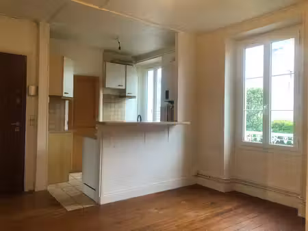 location appartement 3 pièces  44.43m²  saint
