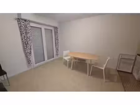 location appartement 1 pièce 26 m² à montpellier (34000)