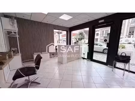 vente locaux professionnels 2 pièces 42 m² à la ville-du-bois (91620)  110 800 €