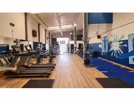 vente locaux professionnels à antibes (06600)  145 000 €