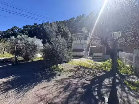 vente immeuble 250m2 gémenos 13420 - 650000 € - surface privée