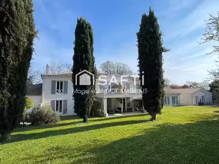 vente locaux professionnels 30 pièces 1016 m² à cognac (16100)  999 000 €