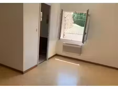 location maison 2 pièces 50 m² à saint-denis-de-pile (33910)