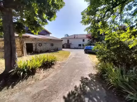 vente ferme 5 pièces 115.55 m² à vic-fezensac (32190)  175 000 €