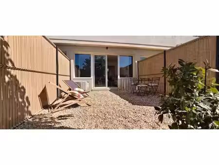 le pradet  proche mer  ravissant 2 pièces contemporain avec terrasse et stationnement.