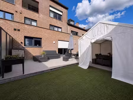agréable appartement 2 chambres avec jardin