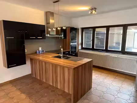 appartement 3 chambres à louer  andenne  peb b