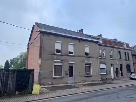maison 3 façades avec jardin et verger