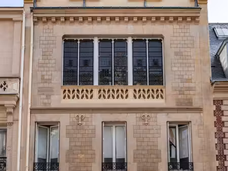 hôtel particulier à vendre dans le quartier legendre-lévis