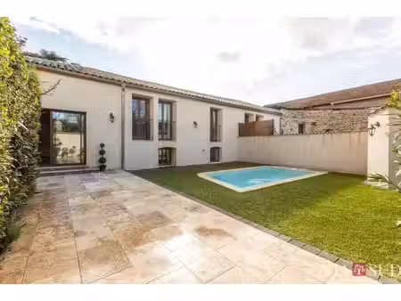 maison de luxe à vendre à saint-geniès-de-fontedit