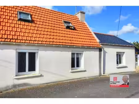 maison 5 pièces  2 chambres  80 m2 à 10 mn de la mer