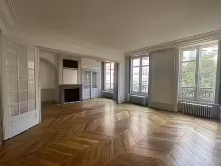 location appartement 3 pièces 122 m² à lyon 1 (69001)