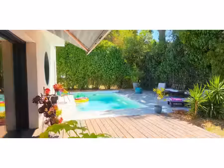 maison avec piscine et jardin saint-etienne-de-montluc (44)