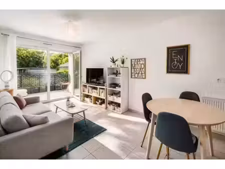 vente appartement 2 pièces 43 m² saint-pierre-en-faucigny (74800)