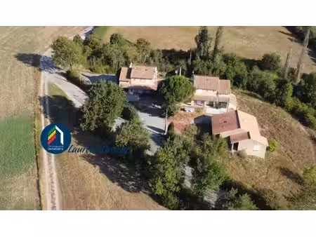 ensemble immobilier à fort potentiel 493 m2 terrain de 9
