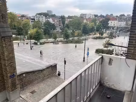 appartement lumineux  idéalement situé avec vue dégagée
