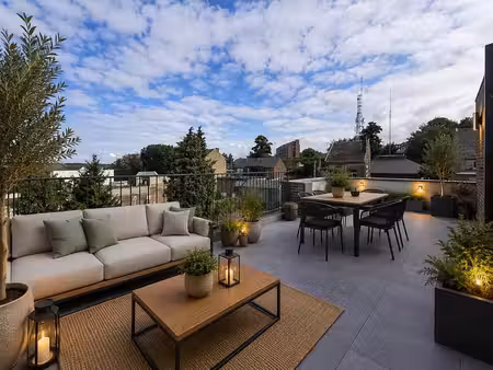 magnifique appartement 2ch avec terrasse à visé