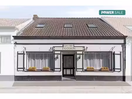 maison commerciale à vendre dans le centre de lissewege
