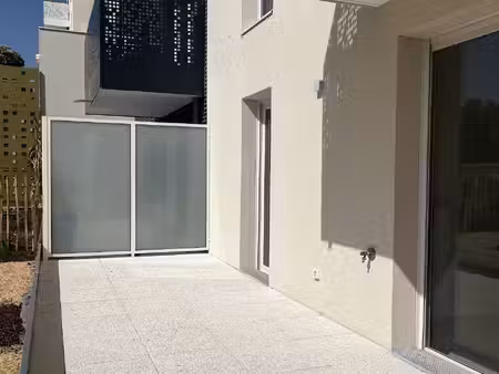 appartement 2 pieces en rez de jardin