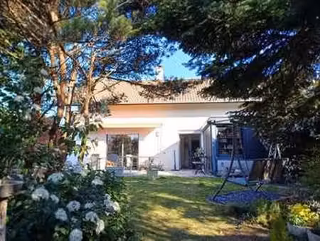 location appartement t1 meublé à feigères (74160) : à louer t1 meublé / 20m² feigères