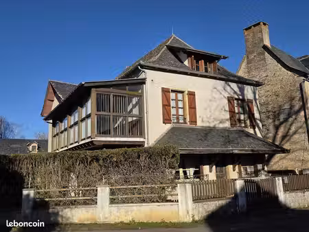 gîte 9 pièces 215 m²