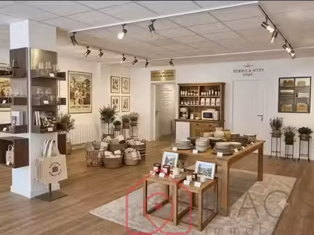 vente commerce 3 pièces 80 m² eu (76260)