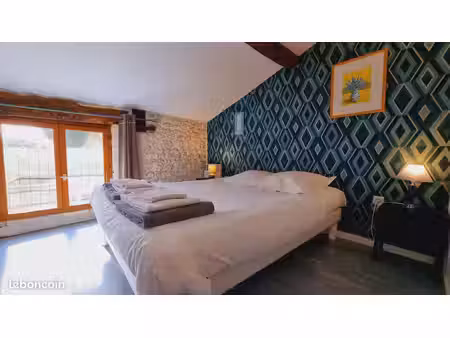maison 120 m²  4 chambres  jardin  parking  parc avec aires de jeux  pétanque etc– toutes 