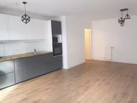 appartement 3 pièces 70 m²