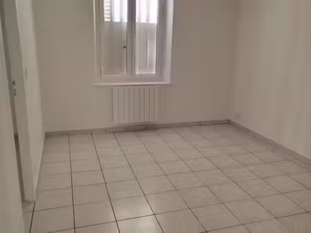 châteaudun f2 37 m² rdc proche centre ville et gare