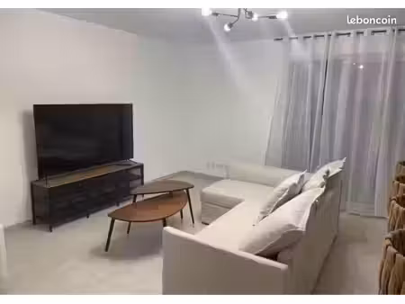 t2 entièrement meublé 46 m2 ferney centre