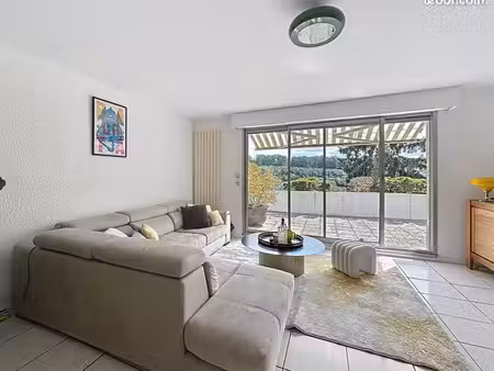 appartement 5 pièces 108 m²