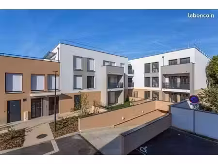appartement 3 pièces 64 m²