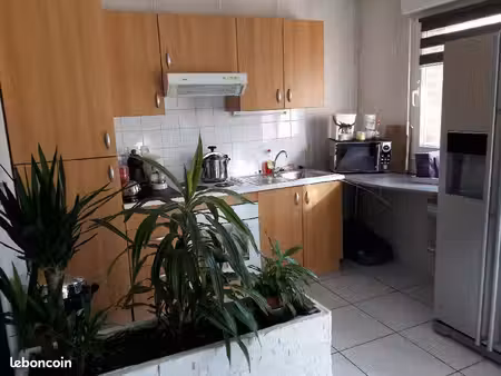 sin le noble appt t2 rdc 50 m²  garage + parking disponible 1er octobre 650 cc