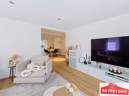 appartement 124 m2 avec jardin  grande terrasse et double ga