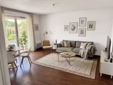 begles centre - appartement t3 avec balcon et parking