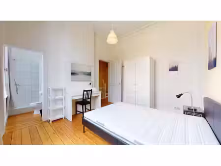 appartement à louer à place van meyel 23 etterbeek (vbe58312)