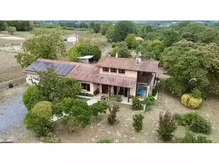 maison t4 de 154m2 habitable avec double garage et terrain de 4 405m2
