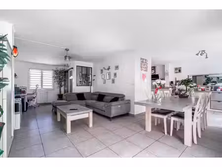 maison 6 pièces 145 m2