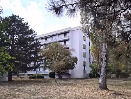 cournon-d'auvergne / appartement f3 de 82 m2 avec balcon et parking privatif !