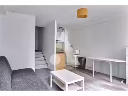studio loué meublé au centre-ville