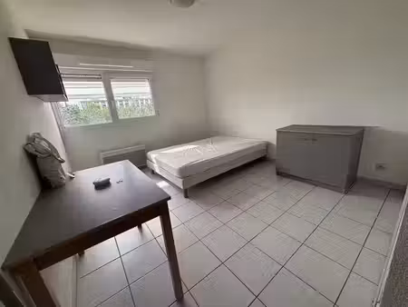 location appartement 1 pièce 21 m² à montpellier (34000)  498 €