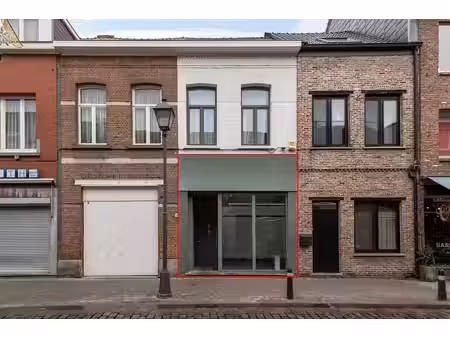commerce - rez-de-chausée