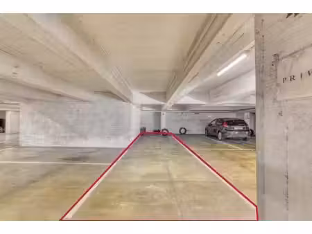 parking / garage