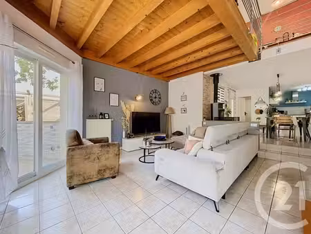 maison à vendre - 5 pièces - 158 16 m2 - bains - 43 - auvergne