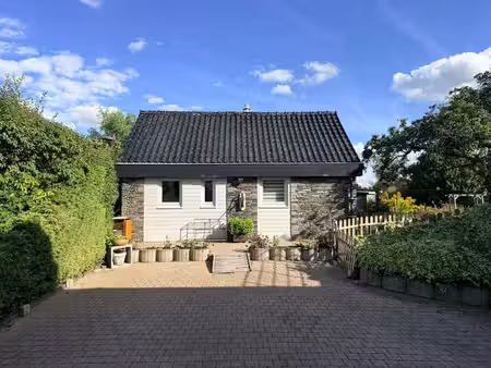 charmante maison 1 ch. avec terrasse et jardin à lavacherie