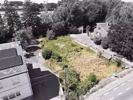 beau terrain à bâtir
