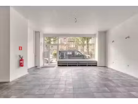 quartier baviere - rez-de-chaussee +- 125 m² renové