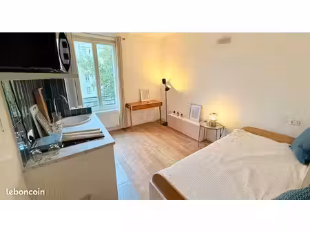 appartement meublé 16 m2 à colombes - 10 minutes à pied de la défense